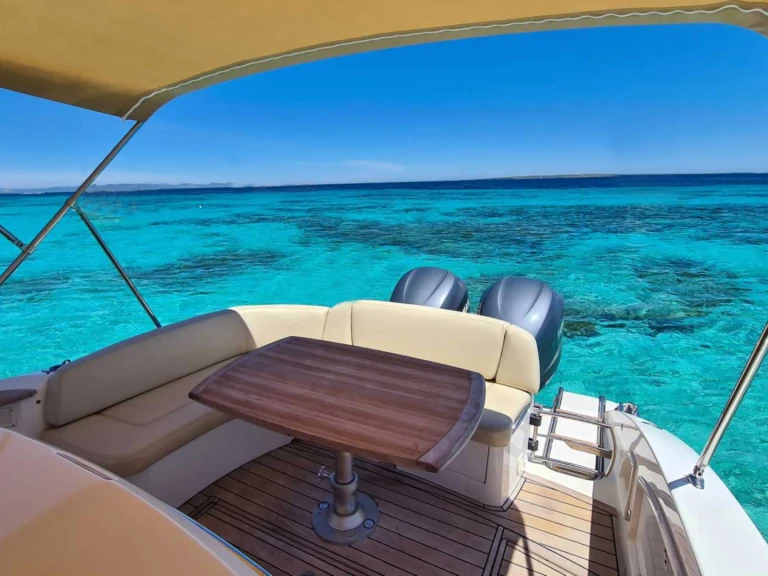 Pronajmout si Sessa Marine Key Largo 30 v Poltu Quatu