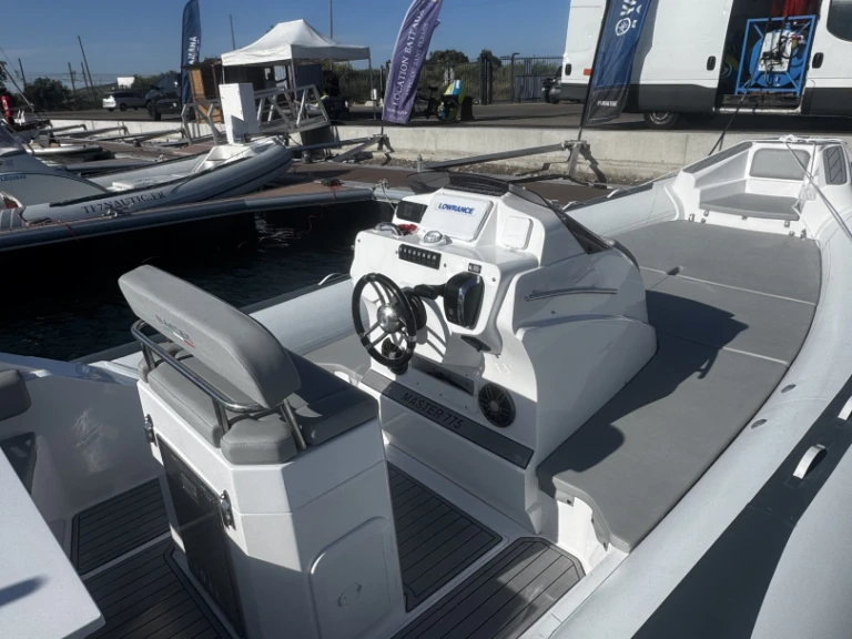Pronájem lodi Master Master 775 v Sète na Samboatu