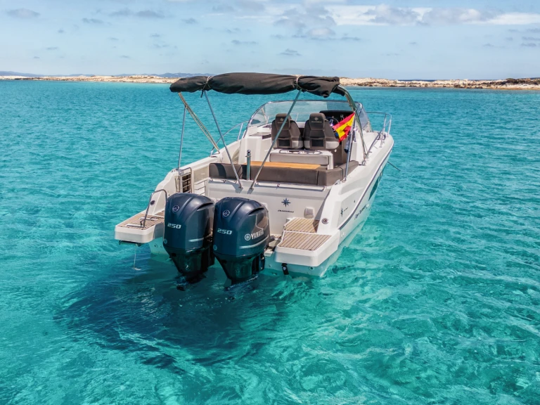 Pronájem lodi Jeanneau Cap Camarat 9.0 WA v Ibiza Town na Samboatu