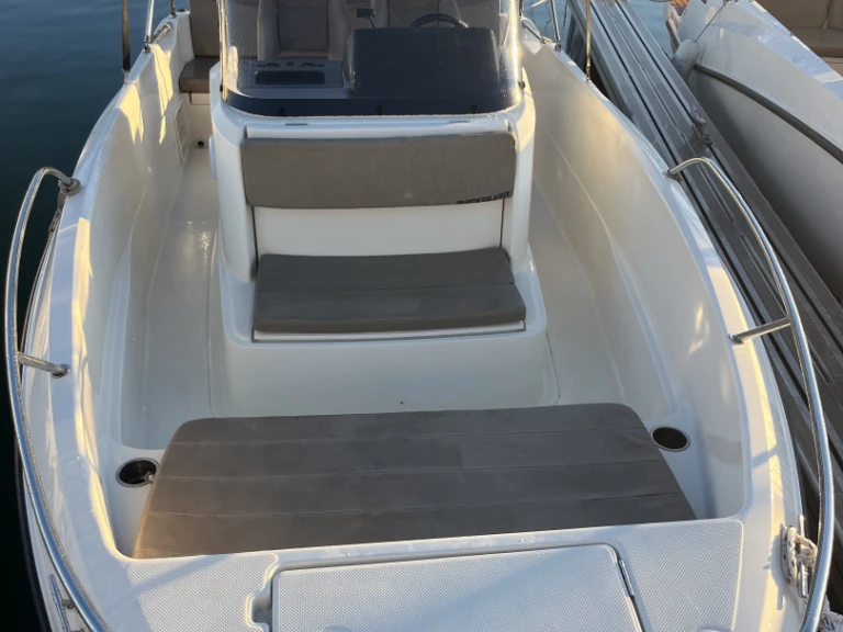 Pronájem jachty v Marseille -Quicksilver Activ 605 Open na Samboatu
