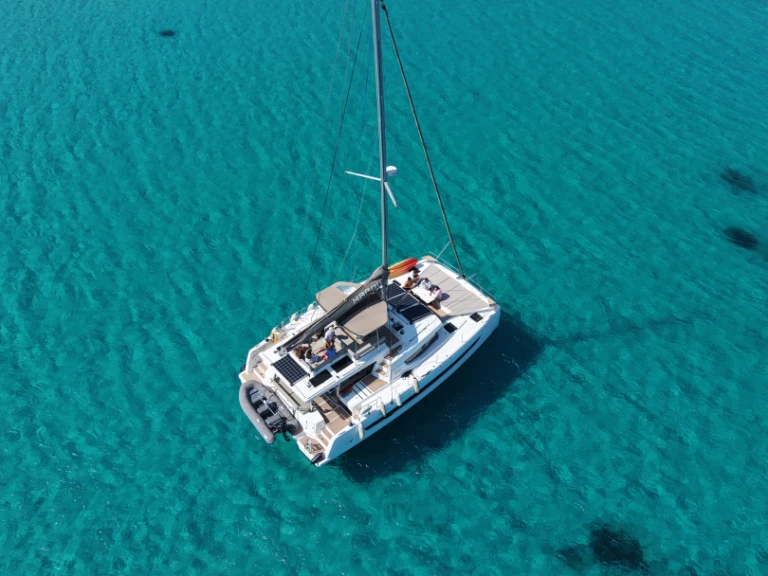 Pronájem lodi Hyeres lákavé ceny Lagoon 450 F