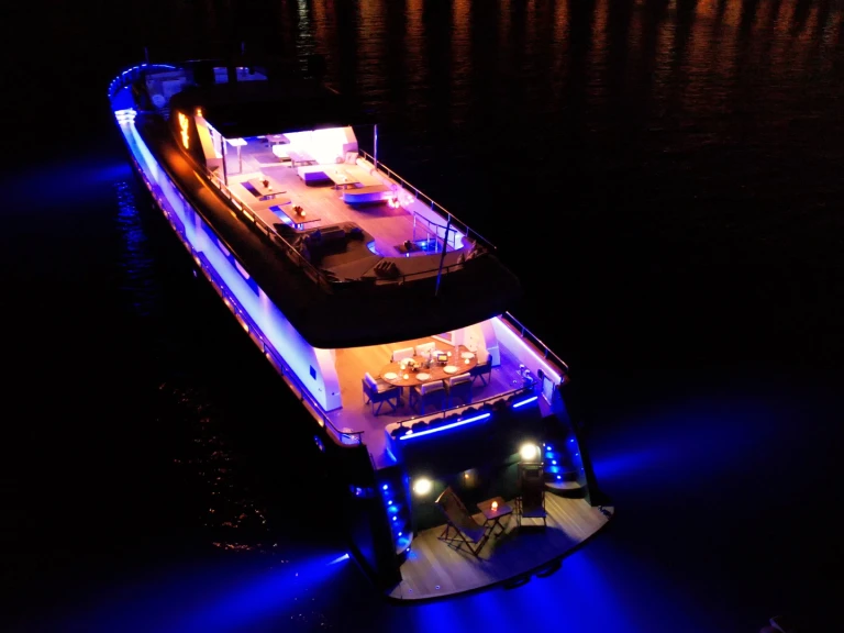 Pronajmout si lürssen custom v Bodrum