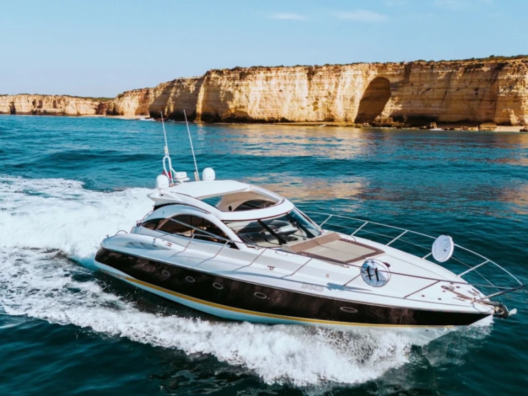 Pronájem lodi Portimão lákavé ceny Camargue 50
