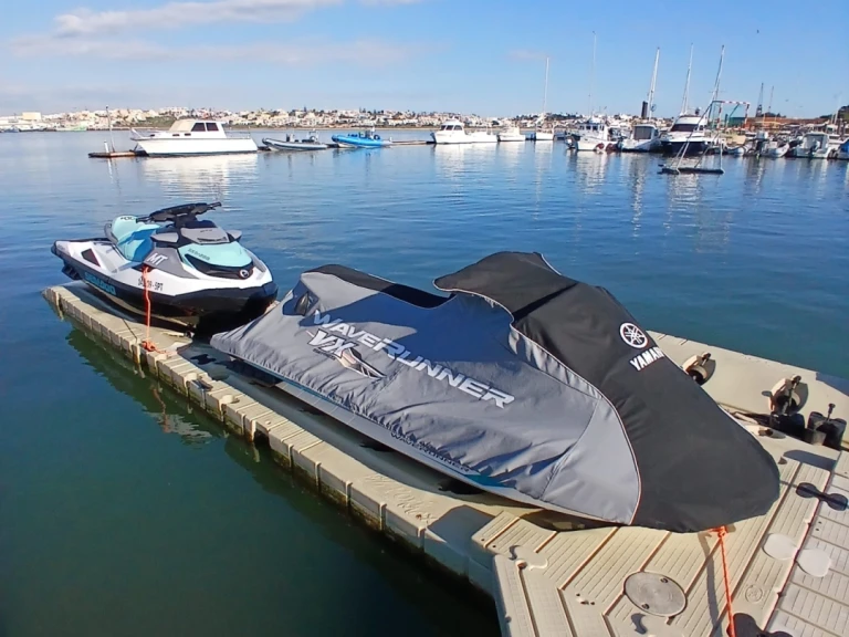Pronájem lodi Sea-Doo GTI 130 v Portimão na Samboatu