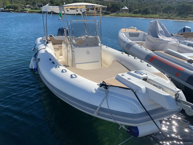 Pronájem jachty v Porto Rotondo -Capelli Tempest 775 Open na Samboatu