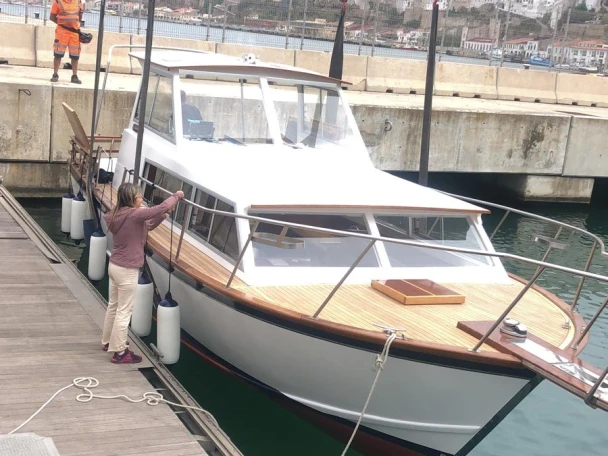 Pronajmout Motorová loď se skipperem či ne Cris-Craft v Mahon