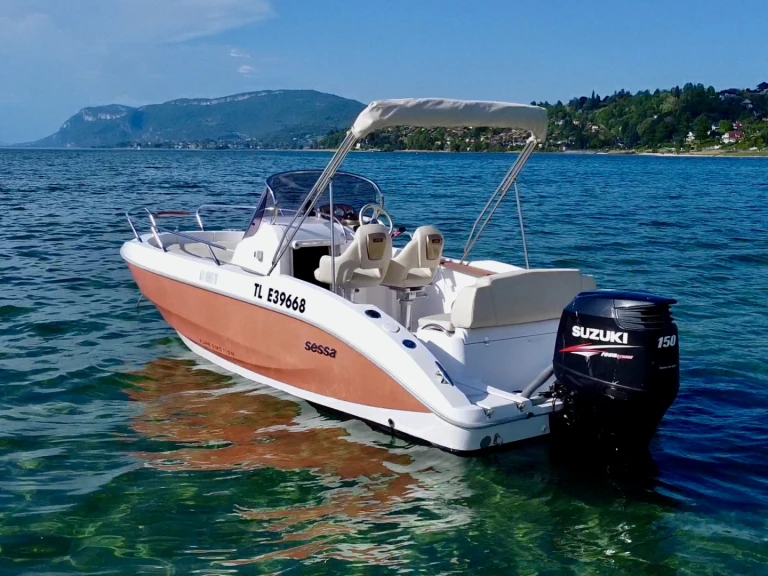 Pronajmout Motorová loď se skipperem či ne Sessa Marine v Aix-les-Bains
