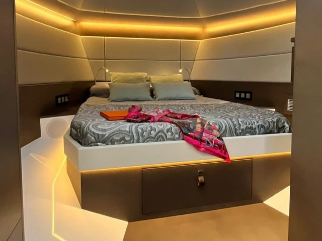 Pronajmout Motorová loď se skipperem či ne Vanguard v Chaniá