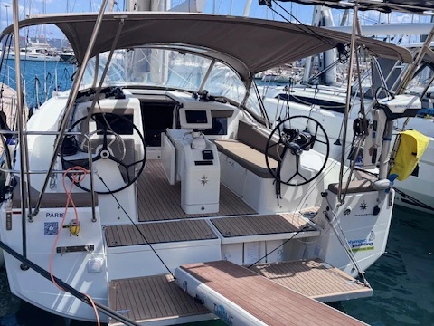 Pronájem jachty v Lavrio -Jeanneau Sun Odyssey 410 na Samboatu
