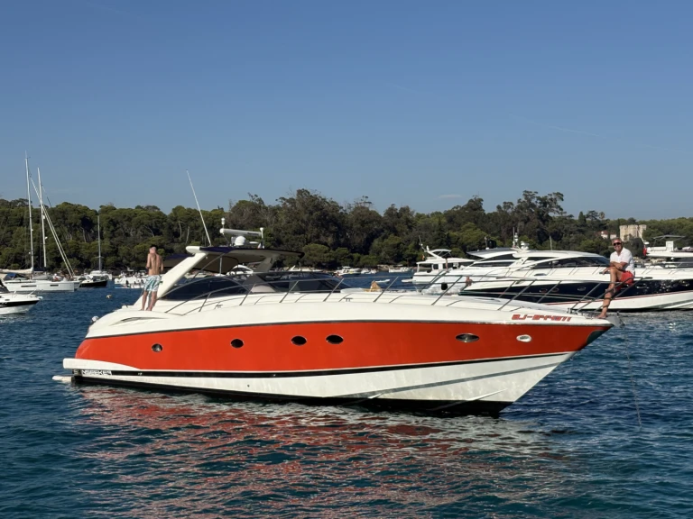 Pronájem jachty v Golfe-Juan -Sunseeker Predator 56 na Samboatu