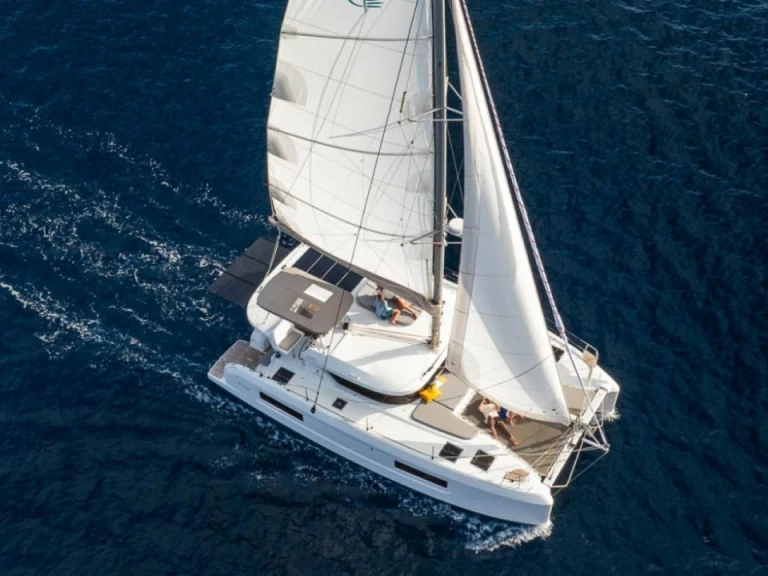 Pronajmout si Lagoon Lagoon 38 v Olbia