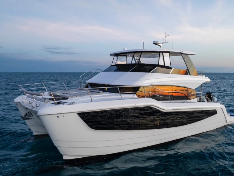 Pronajmout si Aquila Aquila 50 Yacht v Lignano Sabbiadoro