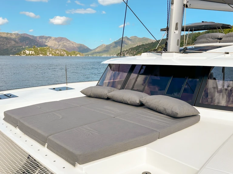 Fountaine Pajot Tanna 47 jednotlivci a charterové společnosti v Bodrum