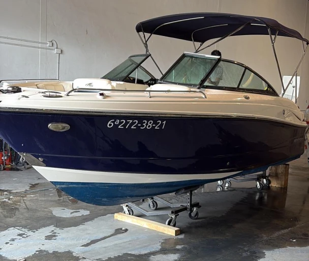 Pronájem jachty v Mahon -Monterey 264 fs na Samboatu