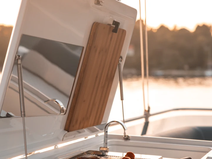 Pronajmout si Galeon Galeon 440 Fly v Donji Seget