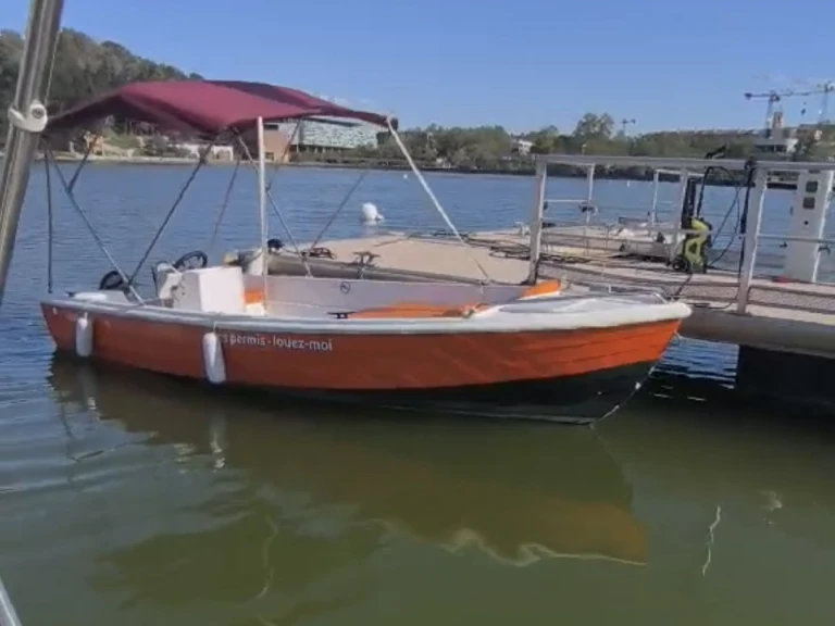 Pronájem jachty v Istres -Naval plastica Livia 450 na Samboatu