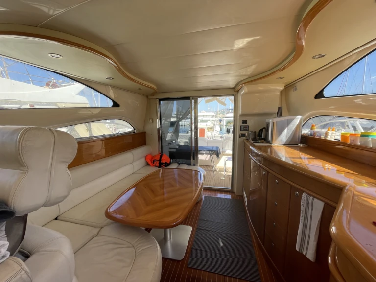 Pronajmout Motorová loď se skipperem či ne Intermare v Port de Saint Tropez