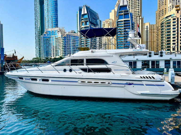 Pronájem lodi Custom 34 MY v Dubai Marina na Samboatu