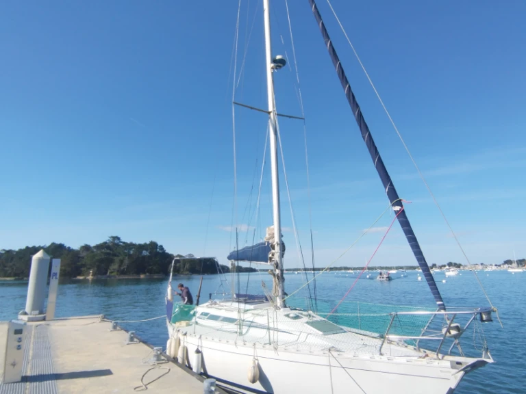 Pronájem Plachetnice Gibert Marine s licencí