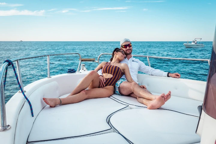 Pronajmout si Blu-Blu 670 GT v Monopoli