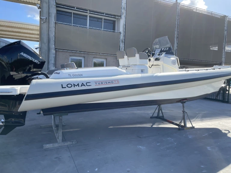 Pronájem Polotuhá loď v Hyeres -Lomac 7.0 TURISMO