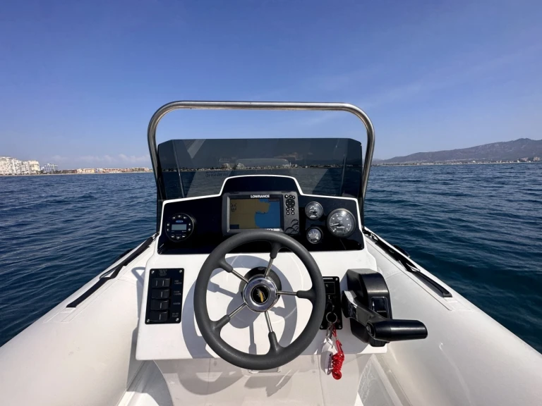 Pronájem jachty v Empuriabrava -Tiger Open 600 na Samboatu
