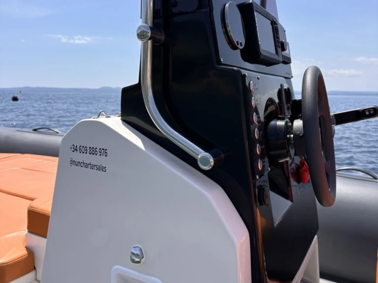 Pronájem Polotuhá loď v Empuriabrava -Tiger 650 Topline