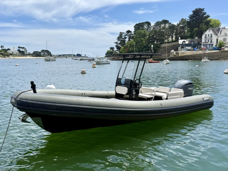Pronájem lodi Combrit lákavé ceny Sea Water Phantom 230
