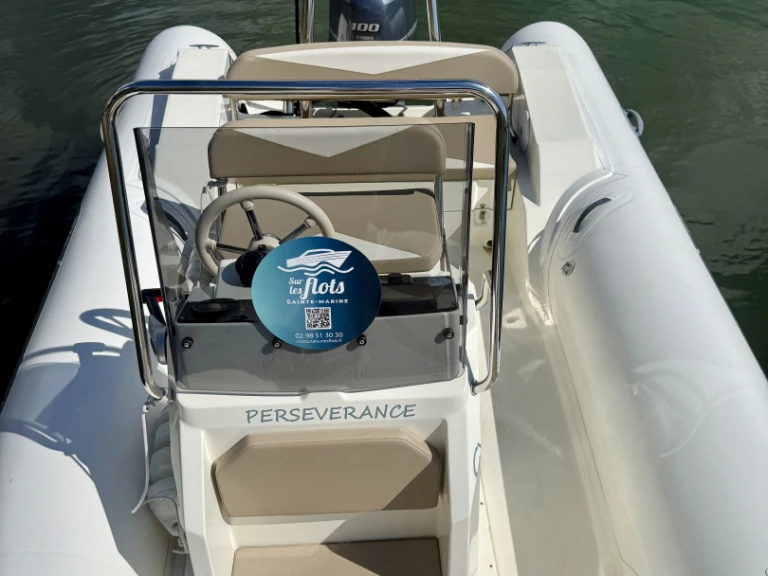 Pronajmout si Capelli Tempest 570 v Combrit