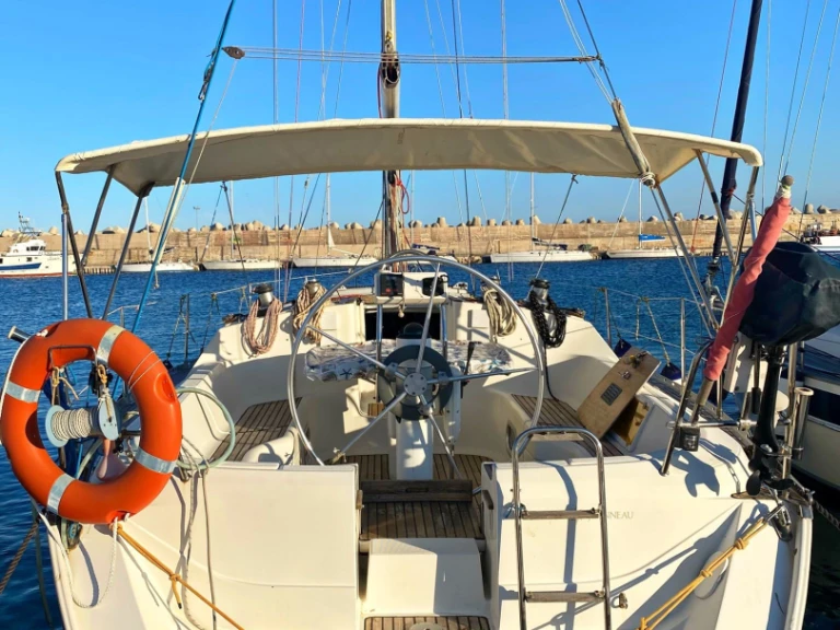 Pronájem lodi Jeanneau Sun Odyssey 37.1 v Santa Maria di Leuca na Samboatu