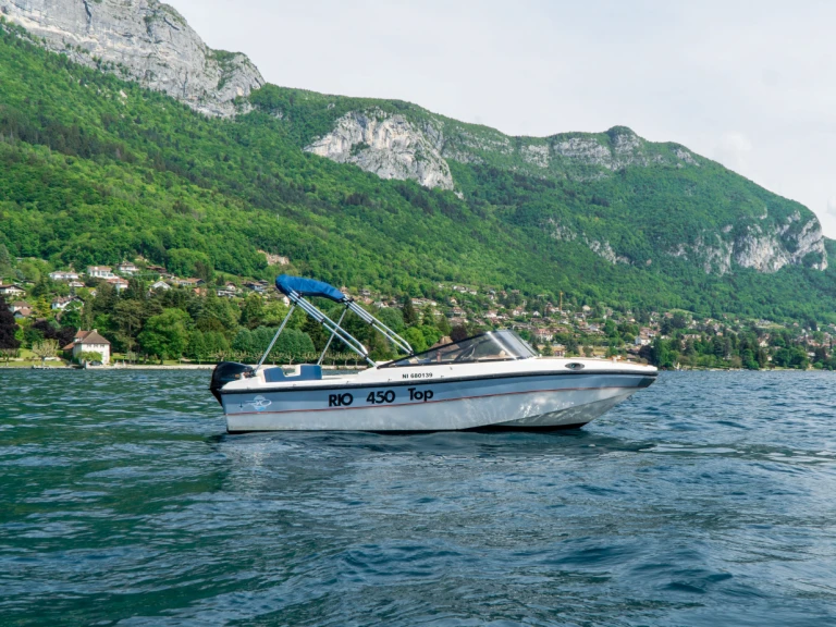 Pronajmout si Rio Rio 450 Top v Annecy