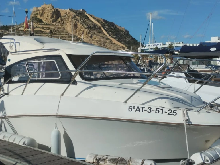 Pronajmout Motorová loď se skipperem či ne Quicksilver v Alicante