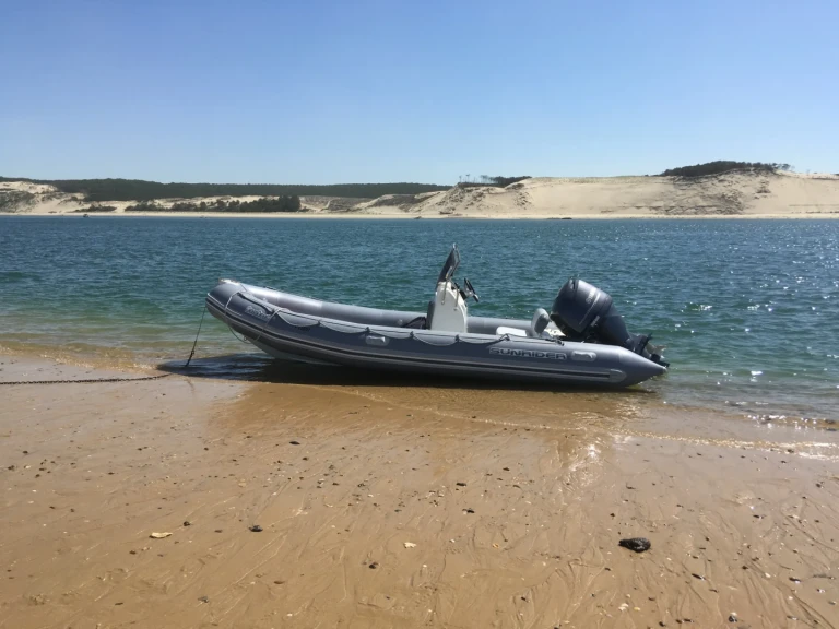 Pronajmout si Bombard Sunrider 550 v Lège-Cap-Ferret