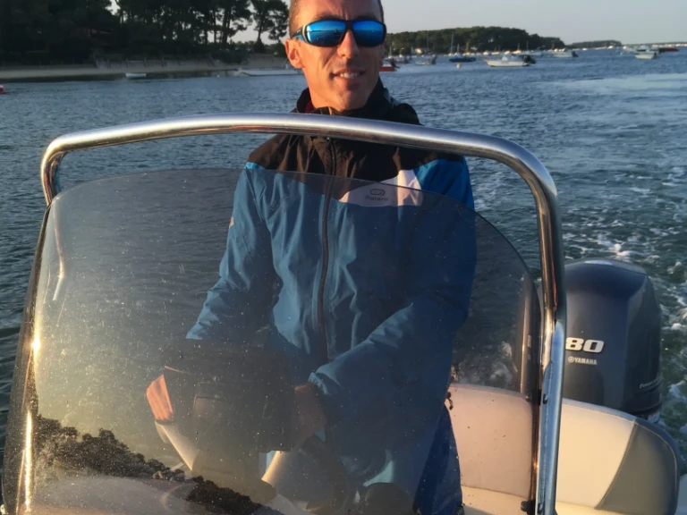 Pronájem Polotuhá loď v Lège-Cap-Ferret -Bombard Sunrider 550