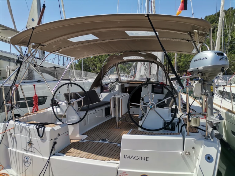 Pronájem jachty v Palma de Mallorca -Jeanneau Sun Odyssey 389 na Samboatu