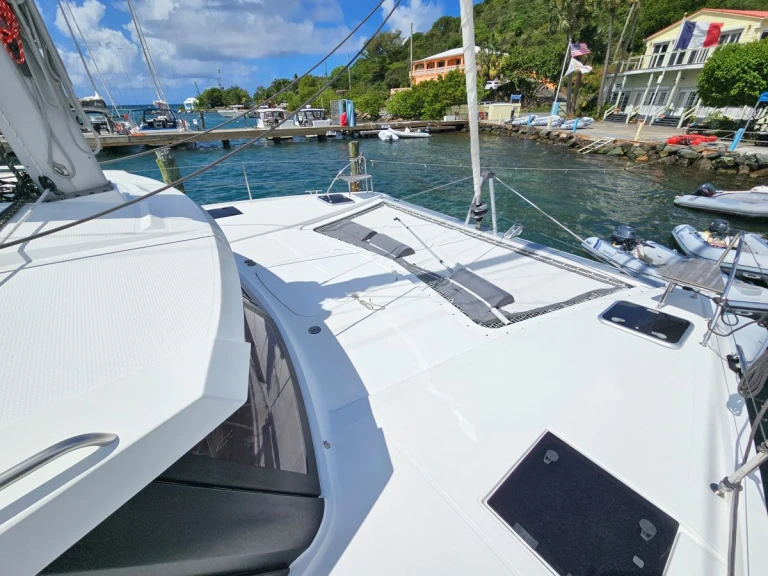 Pronajmout si Fountaine Pajot Isla 40 v Frenchtown