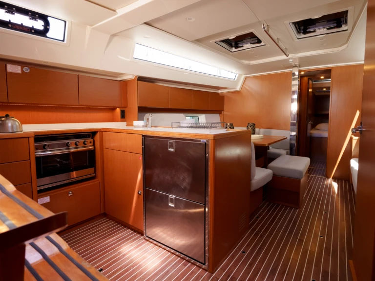 Pronájem lodi Bavaria Bavaria C45 v Lefkáda na Samboatu