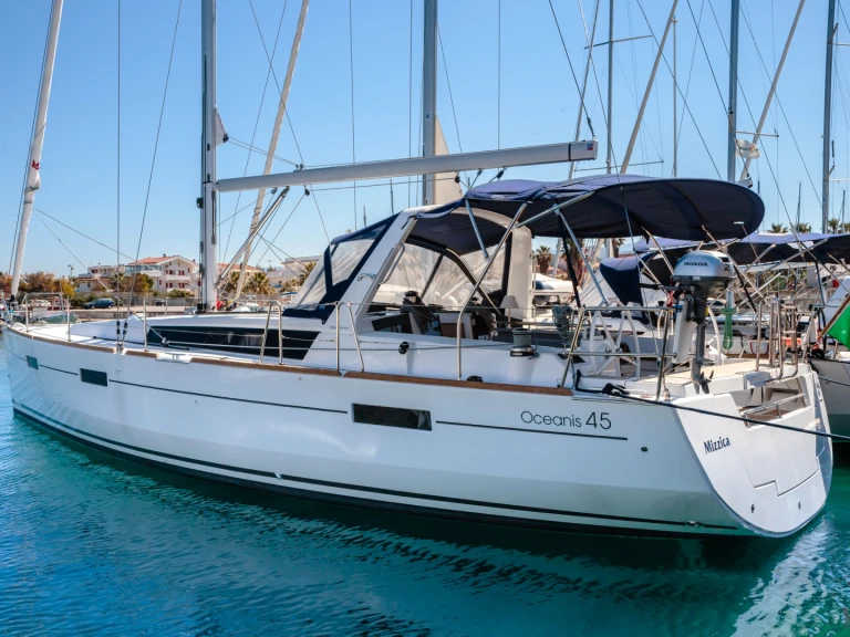 Pronájem jachty v Villa San Giovanni -Bénéteau Oceanis 45 na Samboatu