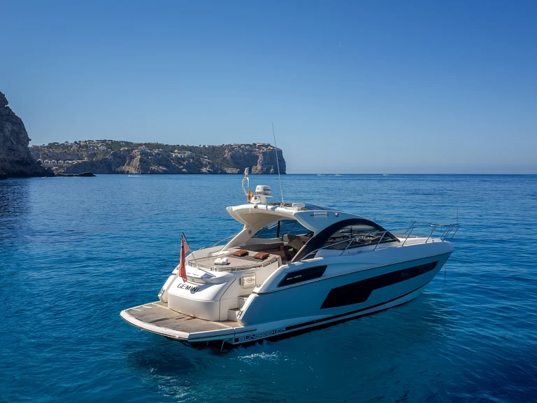 Pronajmout Motorová loď se skipperem či ne Sunseeker v Vilamoura