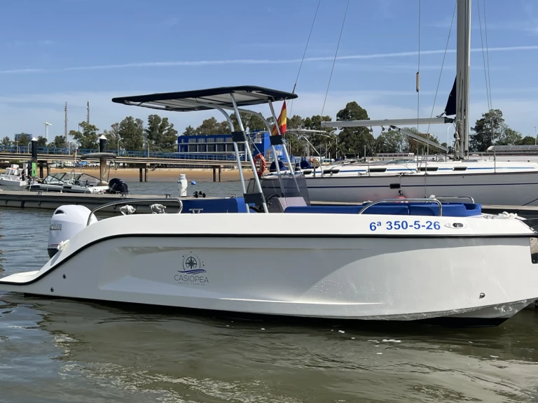 Pronájem Motorová loď v Real Club Marítimo de Huelva -Bey Yacht Bey 18