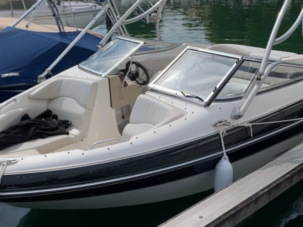 Pronajmout Motorová loď se skipperem či ne Glastron v Le Bourget-du-Lac