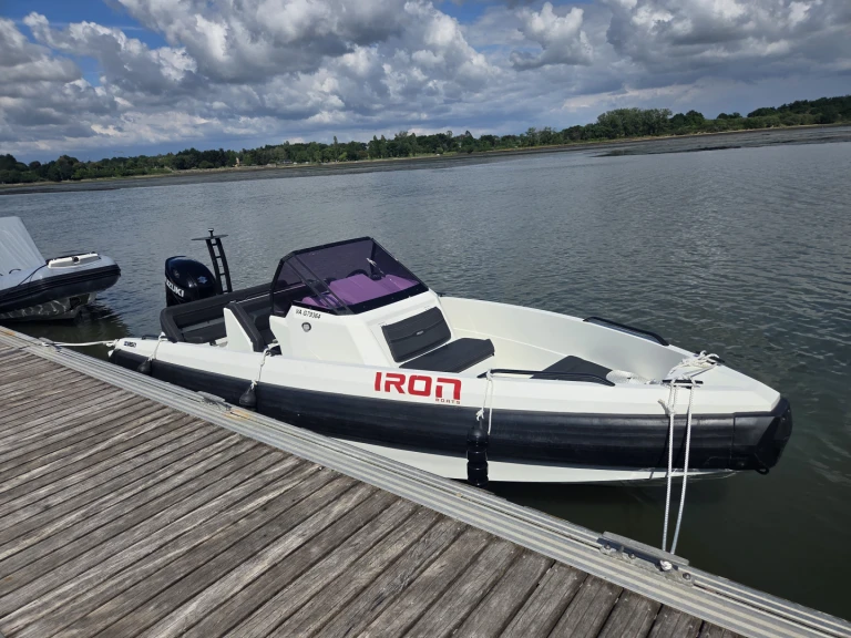 Pronájem Motorová loď IRON BOATS  s licencí