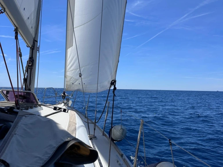 Pronajmout si Jeanneau Sun Odyssey 36 v Monaco-Ville