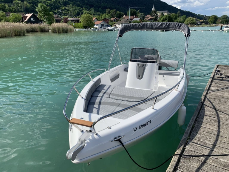 Pronájem lodi Aquabat Sport Line 19 v Annecy na Samboatu