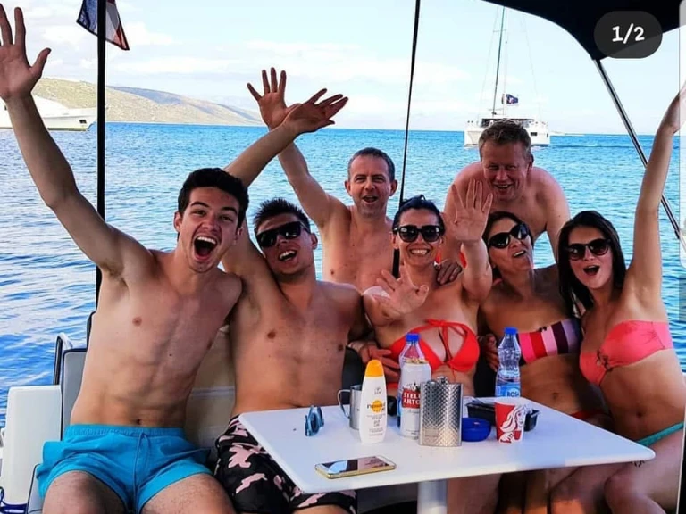 merry fisher 795 jednotlivci a charterové společnosti v Split
