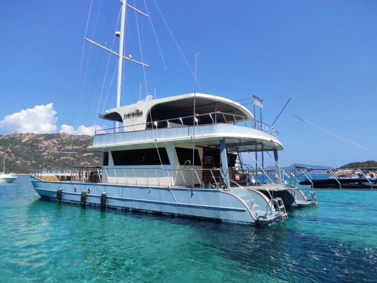 Pronájem lodi  Motor Sailor Catamaran v Neapol na Samboatu