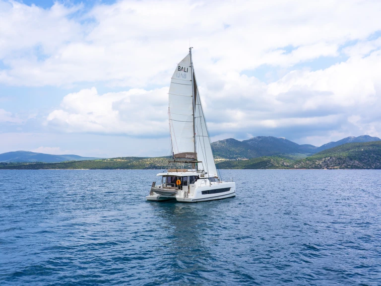 Pronájem jachty v Lefkáda -Bali Bali Catspace Voile na Samboatu