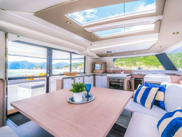 Pronájem Katamarán v Bas du Fort -Fountaine Pajot Tanna 47