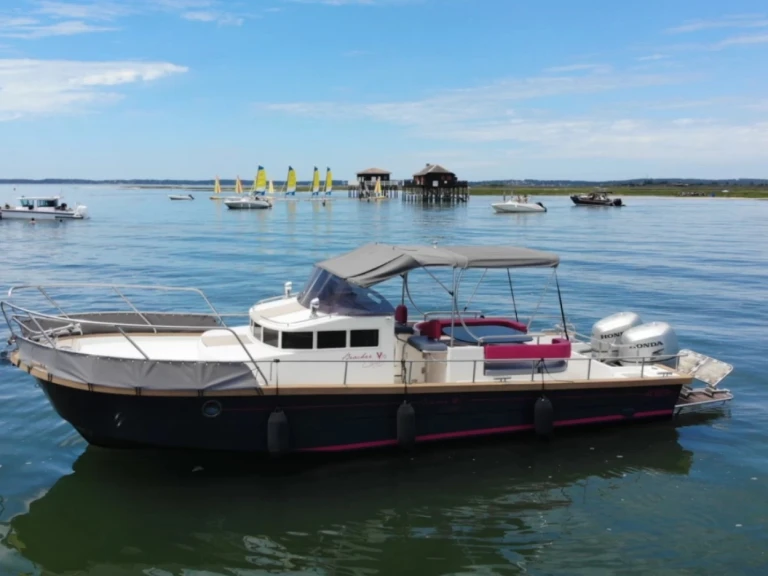 Pronájem Motorová loď v Arcachon -Beacher Beacher V10 Croisière