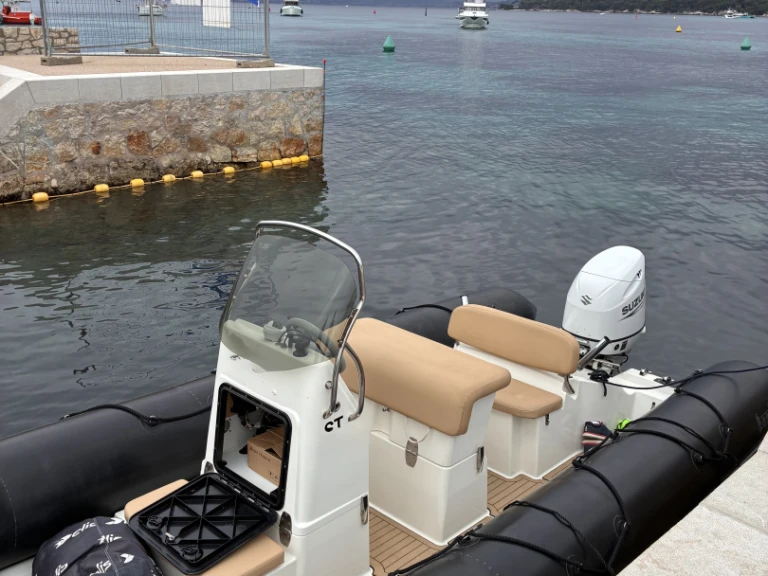 Pronájem lodi Bombard Sunrider 650 v La Napoule na Samboatu